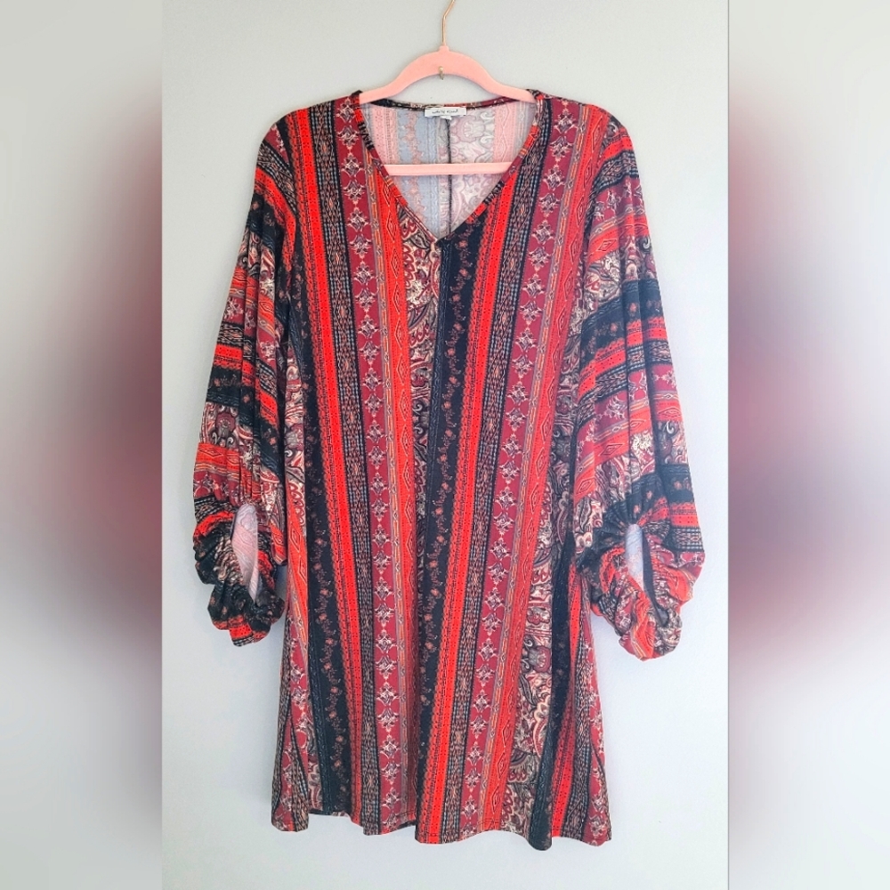 White Birch Bohemian Red and Black Women's Medium Tunic Top